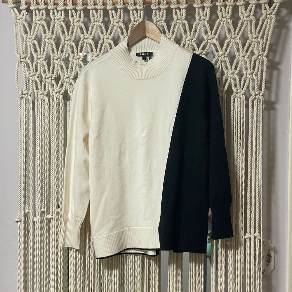 DKNY Ivory Knit Pullover